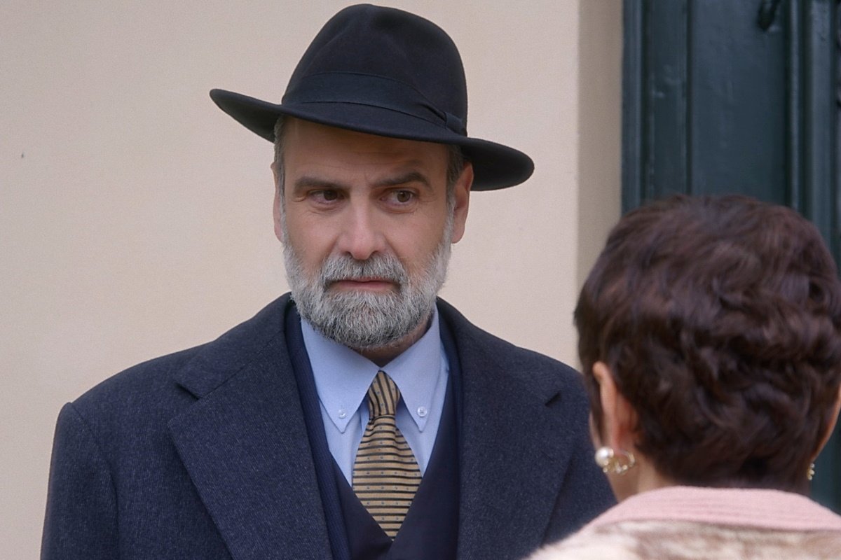 Άγιος έρωτας spoiler: Ραγδαίες εξελίξεις για τον Παύλο Μαρκόπουλο – Η μητέρα του γίνεται ο χειρότερος εχθρός