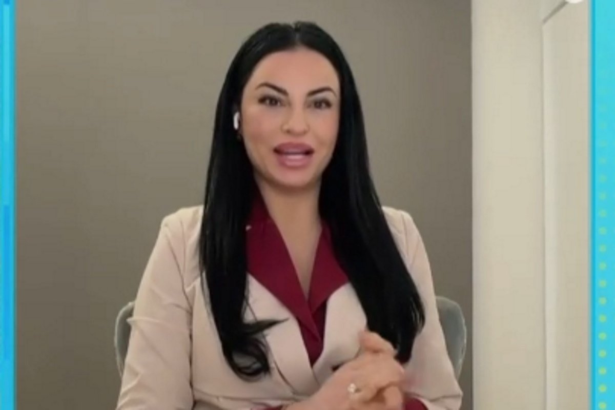 Δήμητρα Αλεξανδράκη: «Κοίταξα το αγόρι της Ιωάννας Τούνη, του έδωσα το χέρι μου και του είπα “μπράβο σου είσαι πολύ μεγάλος μάγκας”»