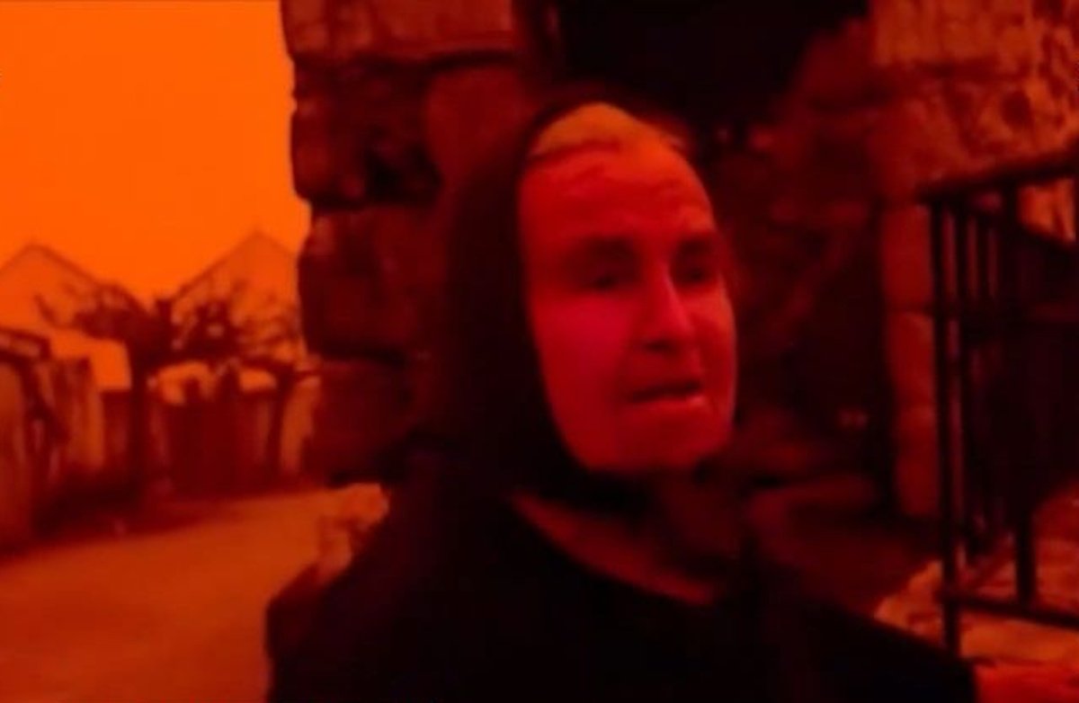 Κρήτη: Η αφρικανική σκόνη «έβαψε» τον ουρανό και η viral γιαγιά μιλά για… Δευτέρα Παρουσία!