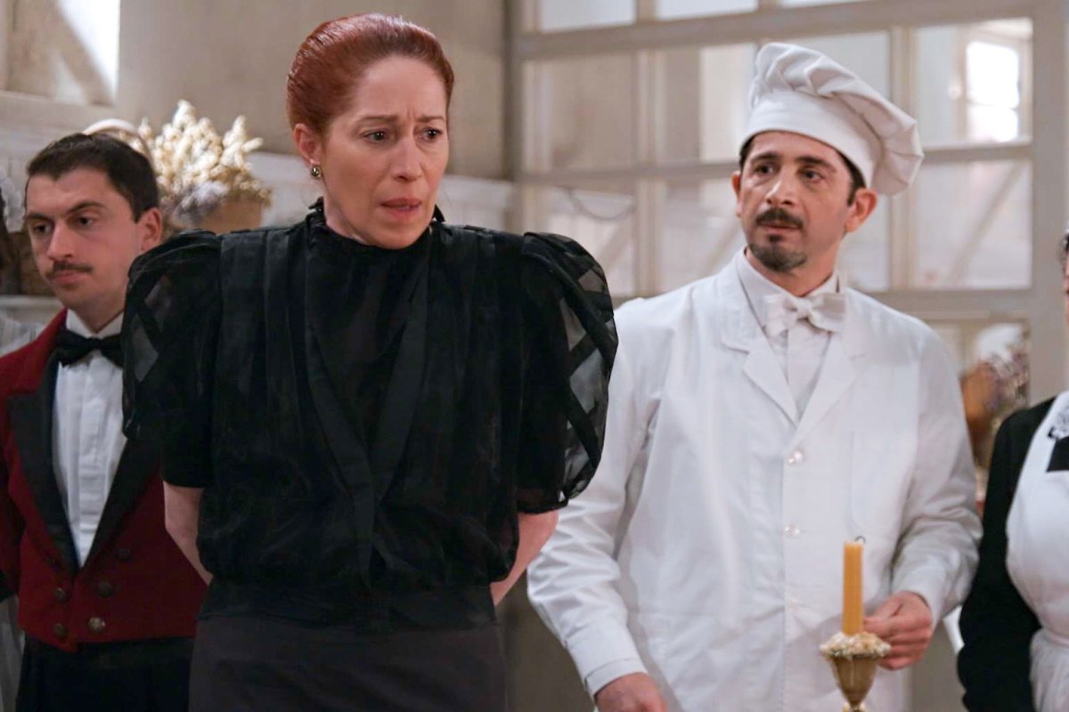 Grand Hotel spoiler: Νεκρή η Αγγέλα, παίρνει το μυστικό στον τάφο της – Συντετριμμένος ο Νικόλας