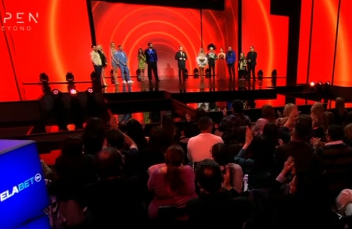 J2US: Αυτό είναι το ζευγάρι που αποχώρησε – Η μεγάλη ανατροπή που ανακοίνωσε ο Νίκος Κοκλώνης για το επόμενο live