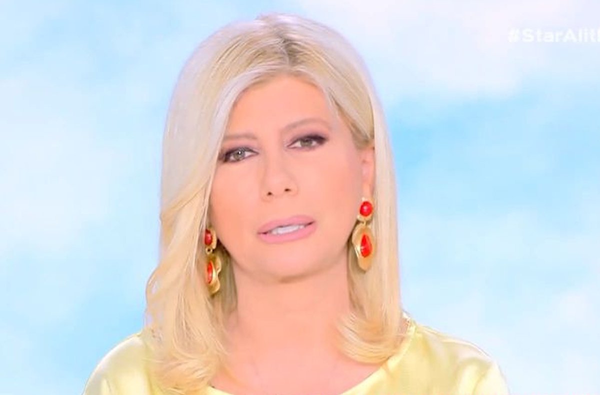 Λύγισε η Ζήνα Κουτσελίνη: «Πονάω πολύ σήμερα – Δεν μπορούσα να το πετάξω από τη σκαλέτα για να δω κατάματα…»