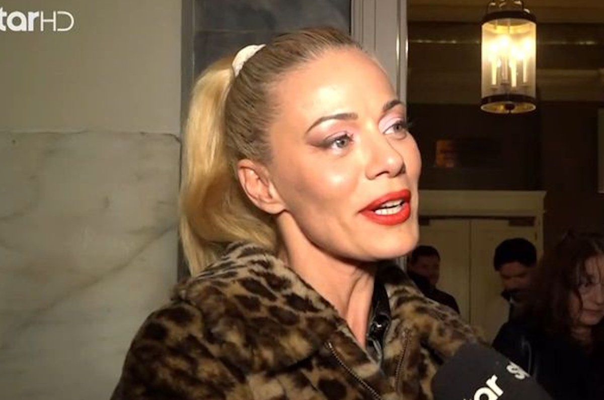 Ζέτα Μακρυπούλια: Ευχαρίστησε και αποχώρησε από τις δηλώσεις όταν ρωτήθηκε για τη Μαρία Ιωαννίδου