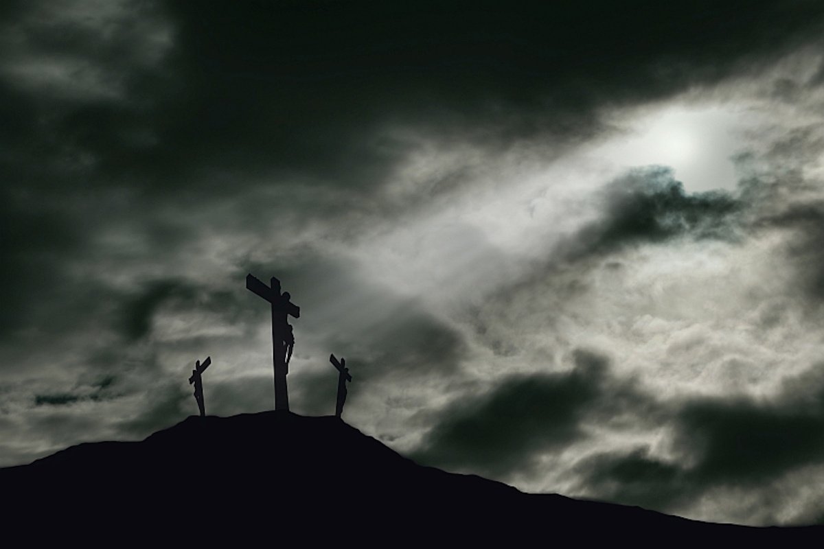 Μεγάλη Παρασκευή: Τι απαγορεύεται να κάνεις – Οι άγραφοι «νόμοι» της ημέρας