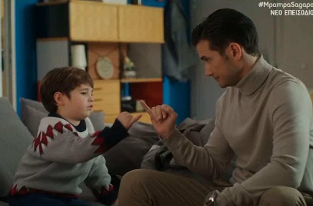 Μπαμπά σ΄αγαπώ: Με τα κουταλάκια μαζεύουν το Χ και για όλα φταίει ο… Βίκτωρας! «Υποφέρω, απόλαυση η σκηνή!»