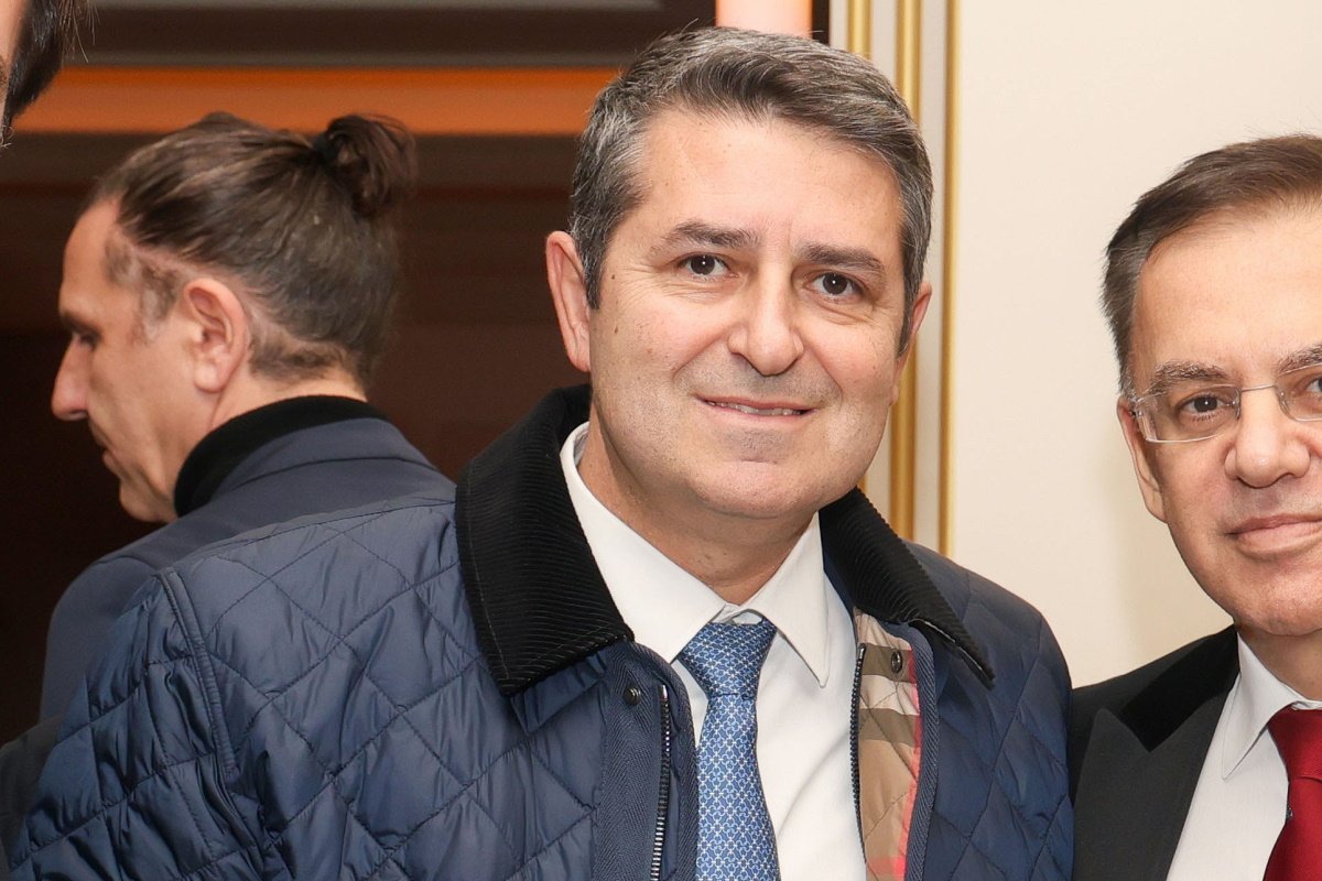 Γιώργος Μυλωνάκης: Διασωληνωμένος στη ΜΕΘ – Τι λένε οι γιατροί για το κρίσιμο δεκαήμερο;