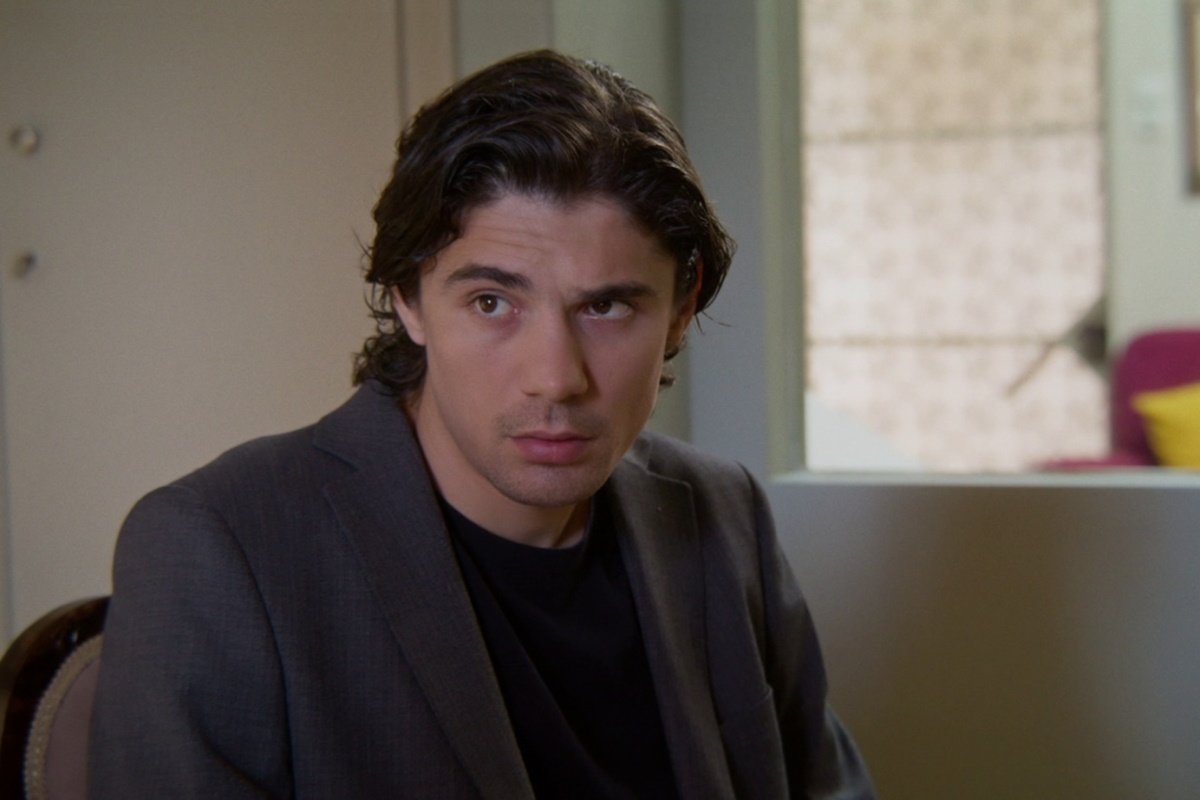 Να μ’ αγαπάς 7/4: Ο Λευτέρης επισκέπτεται γιατρό για τους πονοκεφάλους