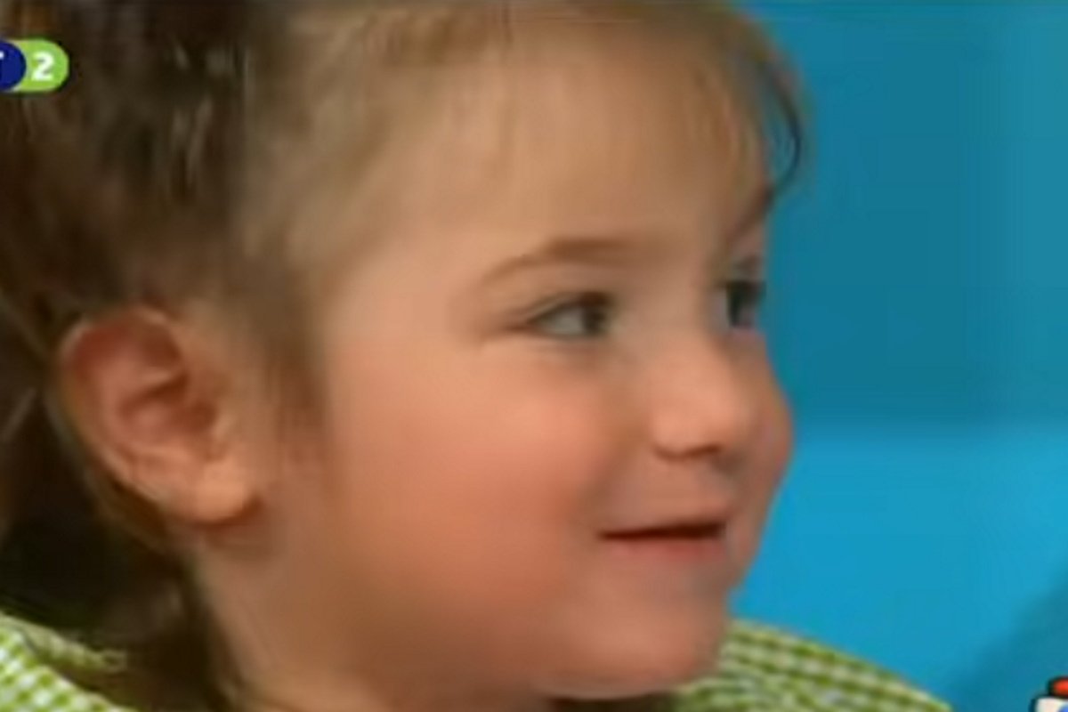 Ουράνιο Τόξο: Το πιο γλυκό… φλερτ από τη μικρή Βάλια στο… «αγοράκι από δω»!