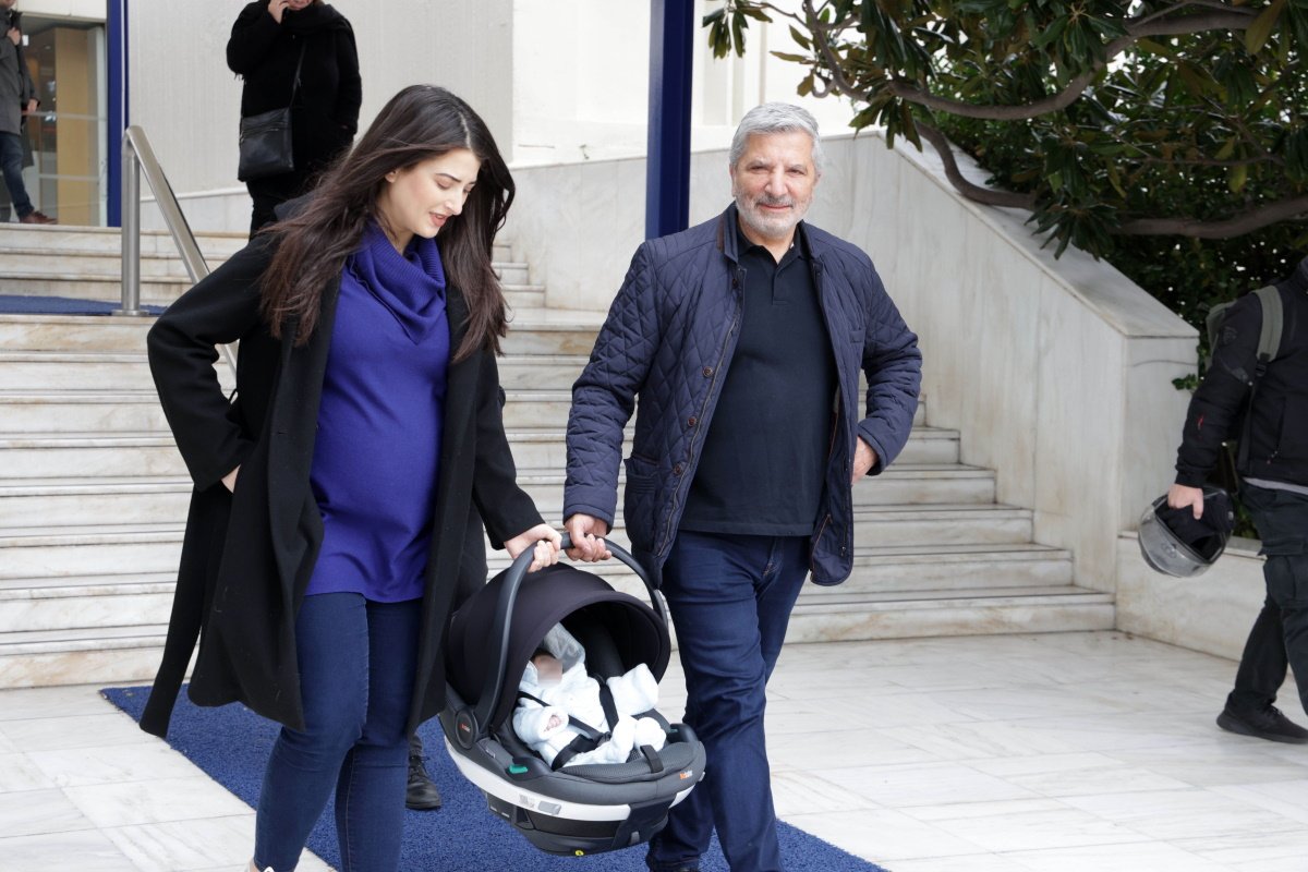 Γιώργος Πατούλης – Νάνσυ Κοιλού: Όλες οι λεπτομέρειες για τη βάπτιση του γιου τους