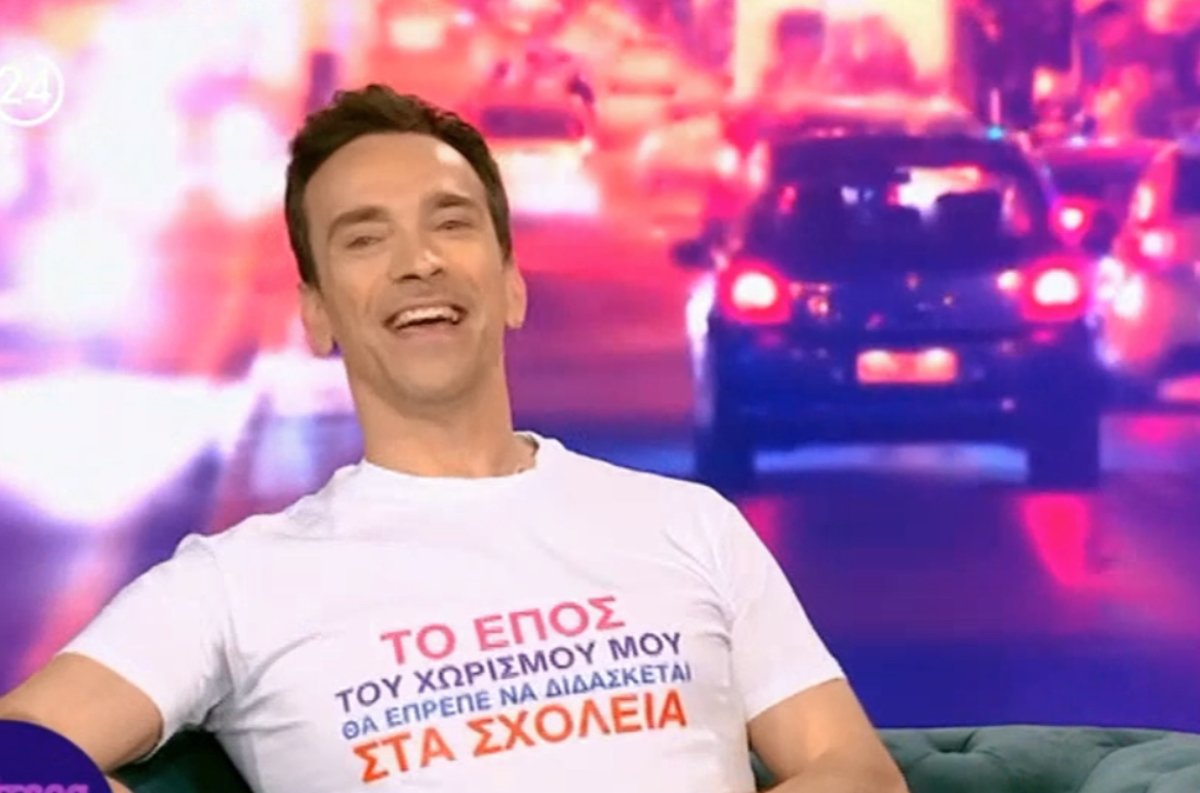 Δημήτρης Σαμόλης: «Στο TikTok μου γράφουν ότι είμαι η Taylor Swift της Κυψέλης»