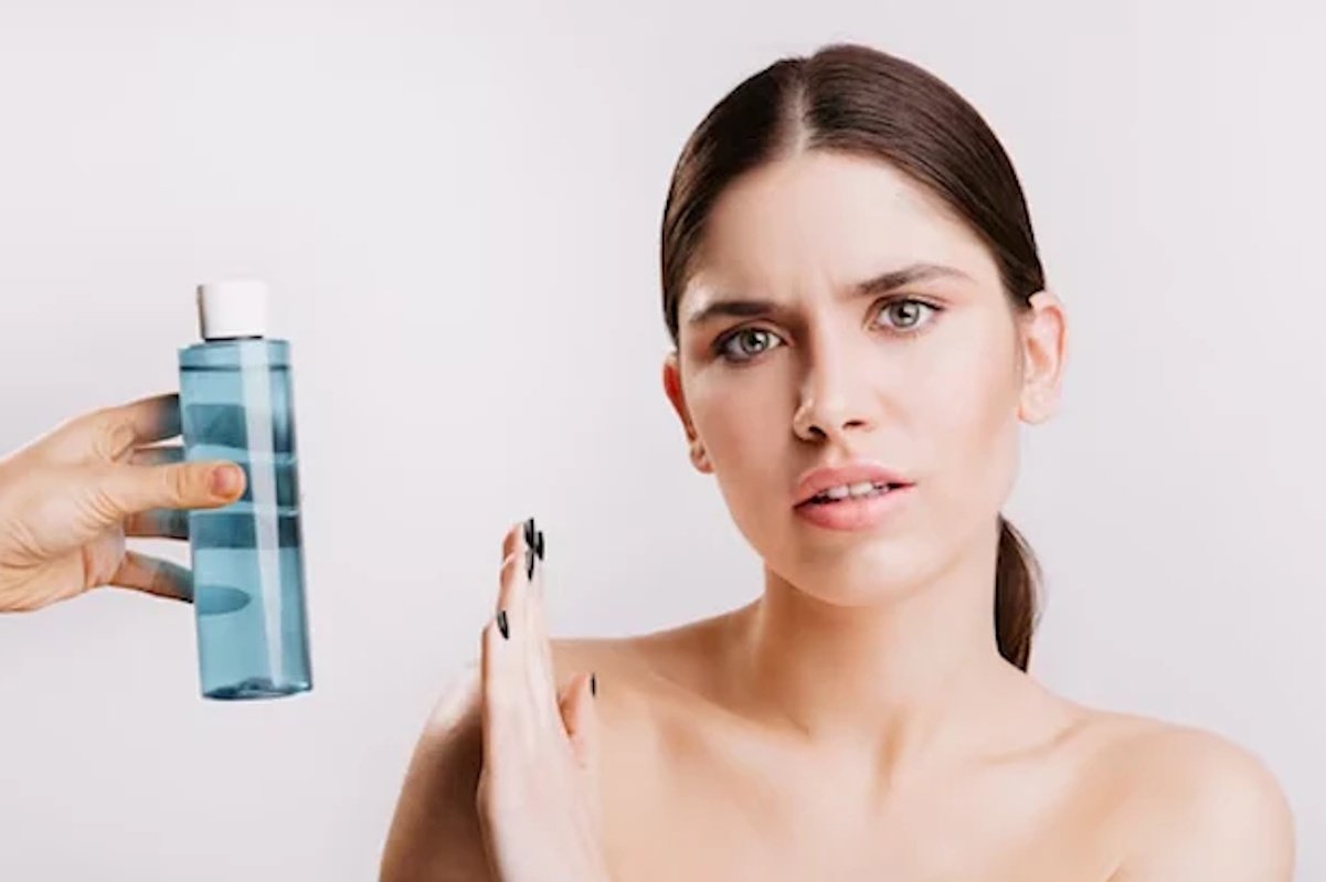 Skin fasting: Η τάση που υπόσχεται reset στο δέρμα – αλλά λειτουργεί στα αλήθεια;