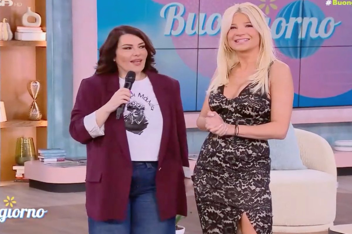 Φαίη Σκορδά: Η είσοδος στο πλατό και το φόρεμα «υπερθέαμα» – «Αφιερωμένο σε εσένα!»