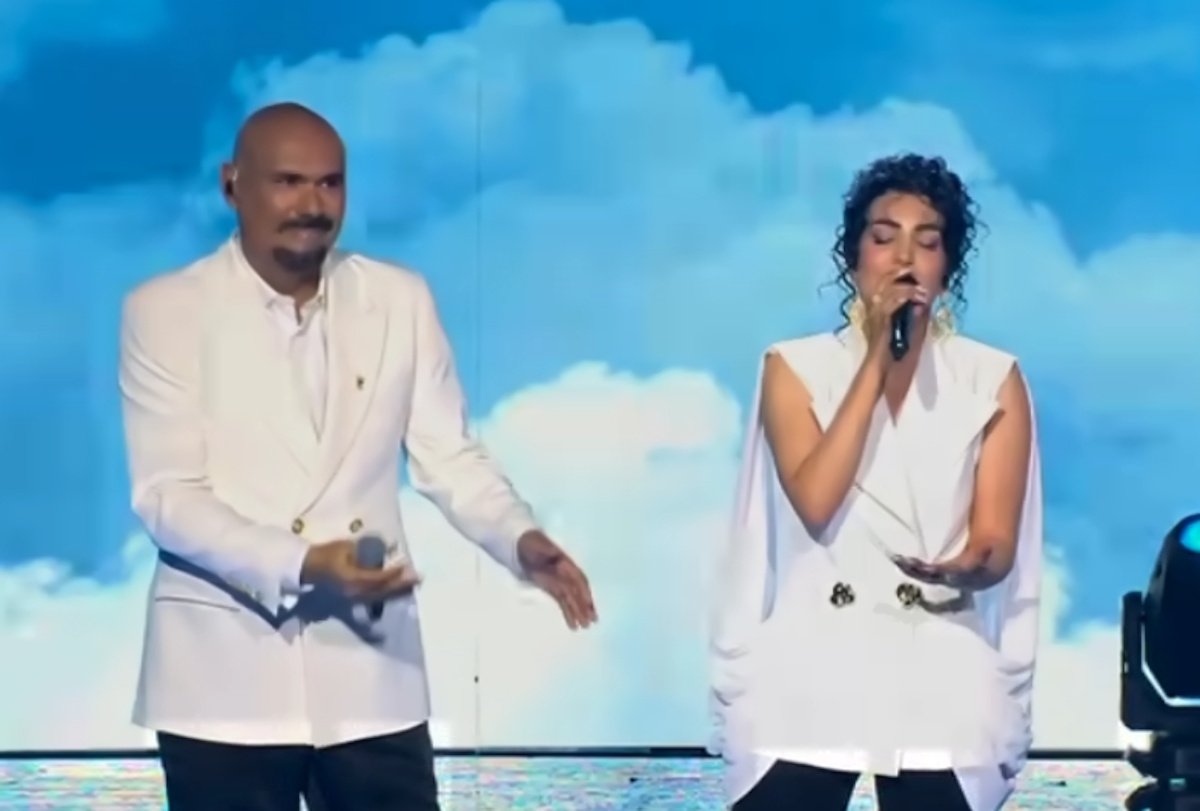 J2US: Φασουλής σε Σκουλό – «Καλά το πήγες λυρικά αλλά η φωνή ήταν λίγο ασταθής»