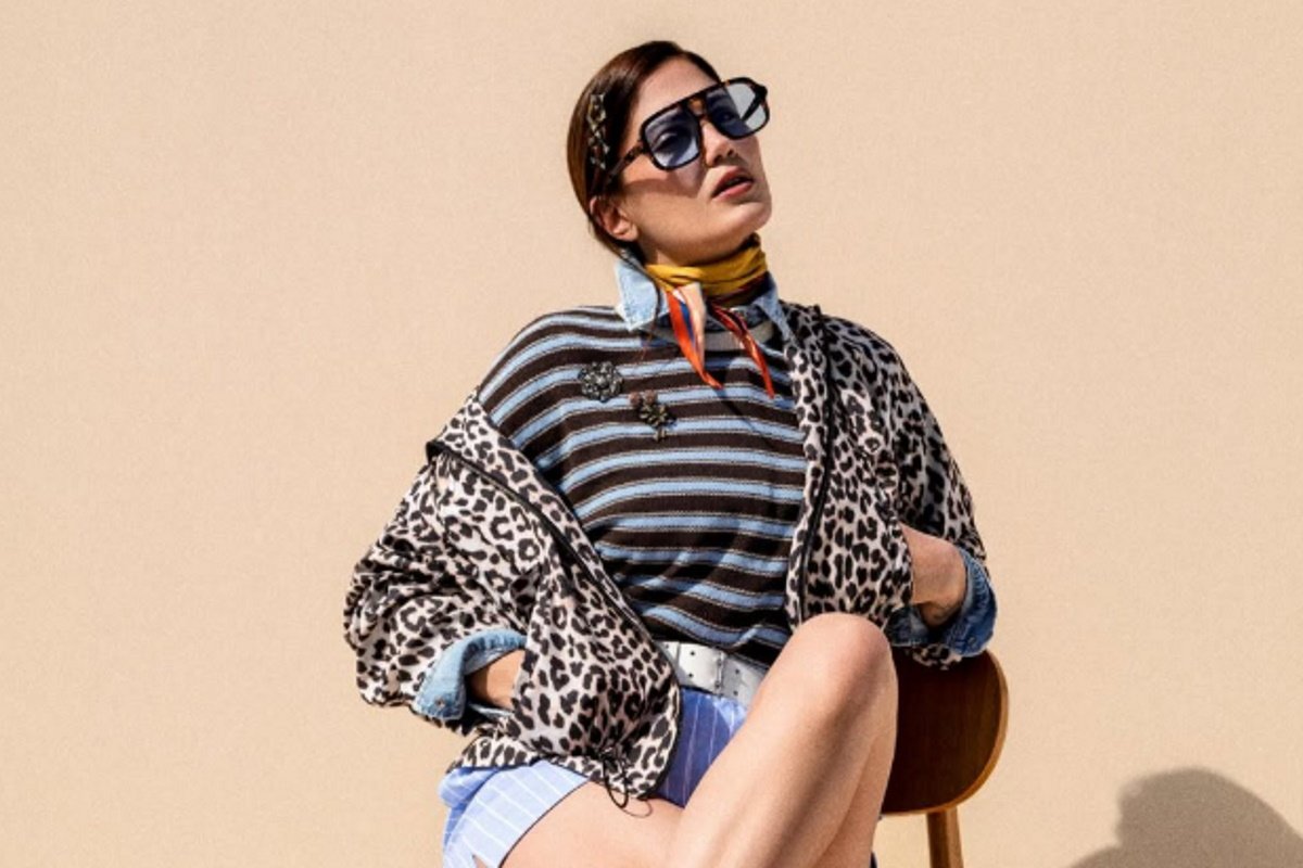 Η Μαίρη Συνατσάκη όπως δεν την έχετε ξαναδεί: Το νοσταλγικό ταξίδι στα 00s και τα κοντά αγορίστικα μαλλιά!