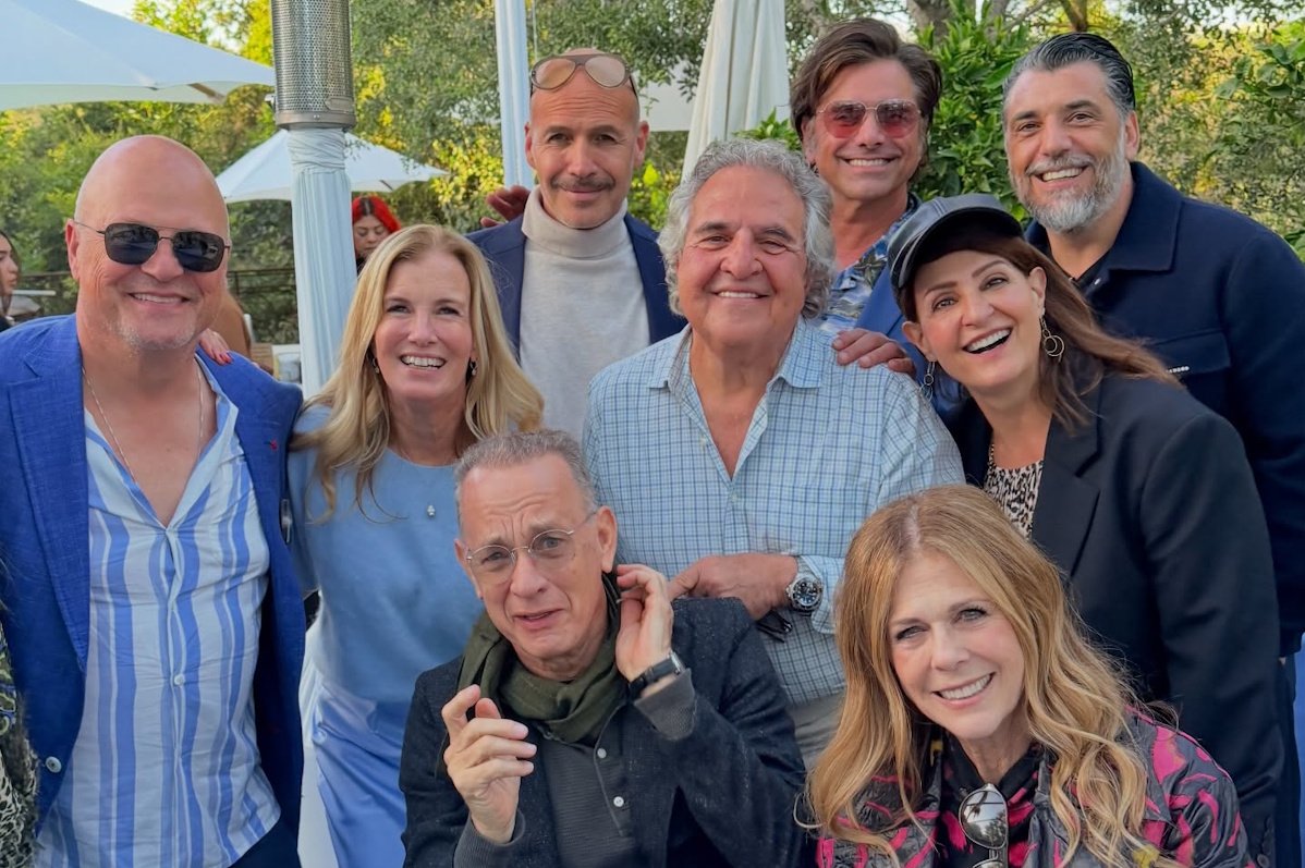 Νία Βαρντάλος: Πασχαλινό τραπέζι με άρωμα Ελλάδας – Η ανάρτηση με Τομ Χανκς, Ρίτα Γουίλσον και Μπίλι Ζέιν