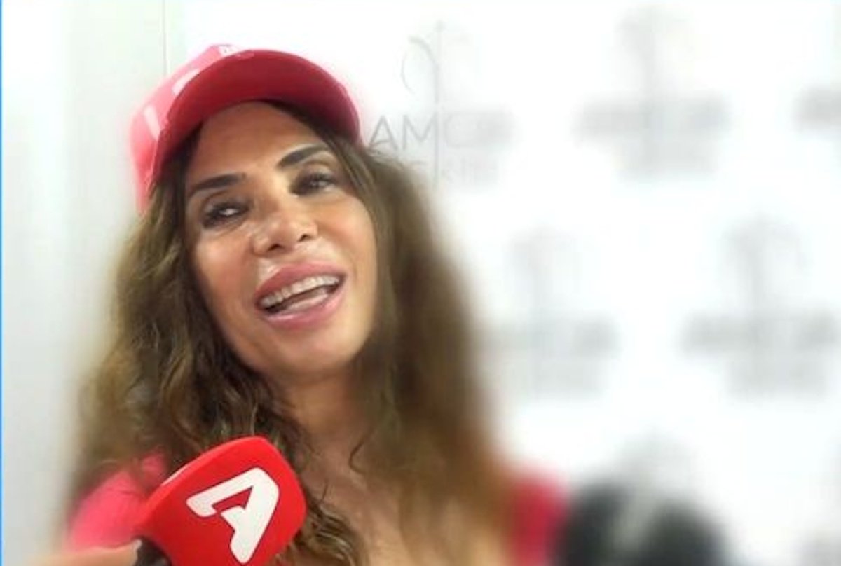 Μάγκυ Χαραλαμπίδου: «Όταν κάνω προπόνηση γλουτών, κοιτιέμαι στον καθρέφτη και λέω “φτου σου κούκλα μου”»