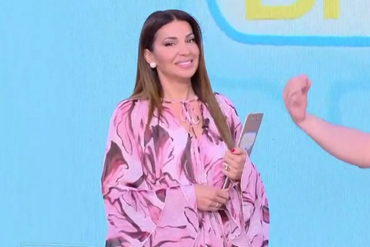 Ελένη Χατζίδου: Επέστρεψε στο Breakfast@Star και αποκάλυψε το πρόβλημα υγείας της – «Δεν μπόρεσα να διαχειριστώ αυτό που μου συνέβη»