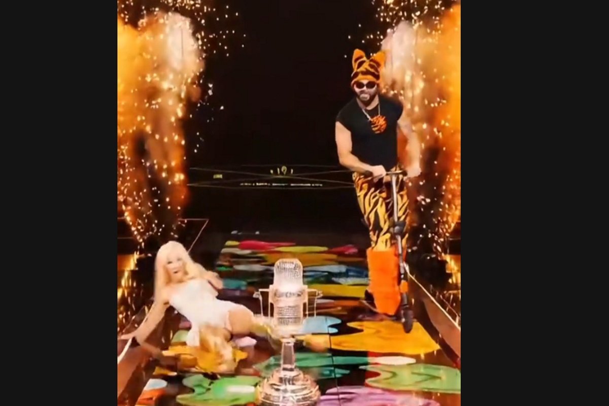 Eurovision Viral: Βίντεο-σοκ δείχνει τον Akyla να ρίχνει κάτω από τη σκηνή τη Φινλανδή!