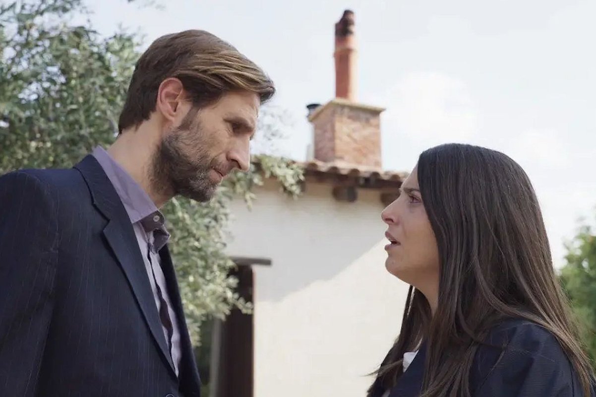 Η Γη της Ελιάς spoiler: Η Ισμήνη σε αμόκ – Κινδυνεύει να χάσει την επιμέλεια της κόρης της