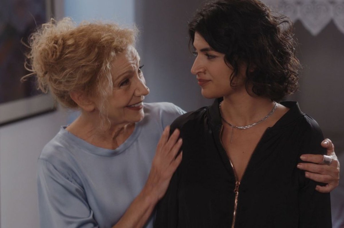 Η Γη της Ελιάς spoiler: Σοκ! Η Χριστιάνα πάει να πνίξει την Αλεξάνδρα!