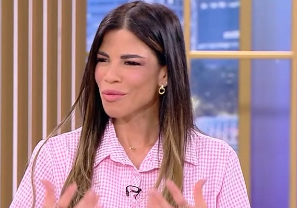 Δάφνη Καραβοκύρη: «Εδώ πέρα έχουμε καψώσει με τον Μπρούνο Τσερέλα»