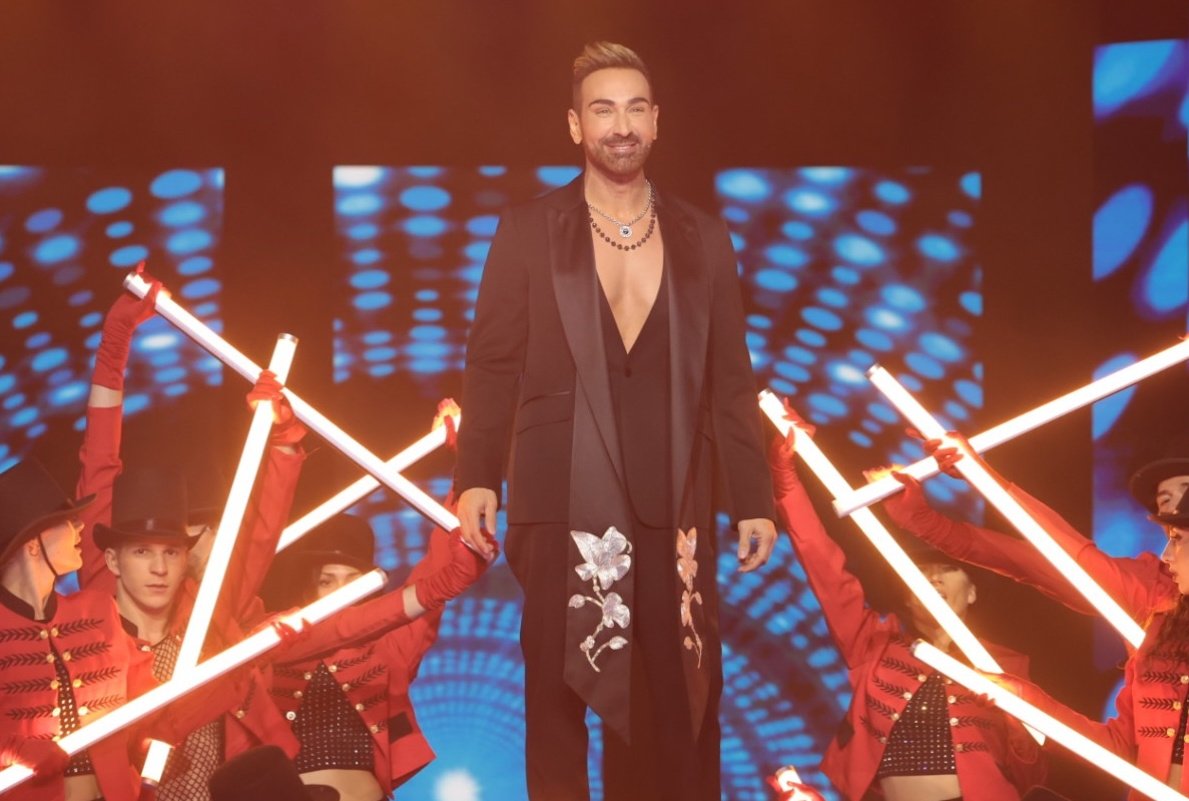 J2US: «Τρελαμένος» στήνει πάρτι ο Κοκλώνης και ξεσηκώνει!