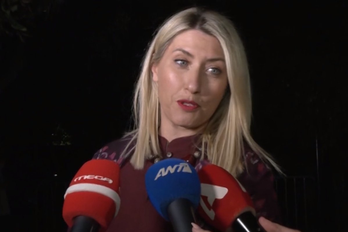 Σία Κοσιώνη: «Εξακολουθώ να ψάχνω ειδήσεις, πρώτα βγαίνει η ψυχή και μετά το χούι»