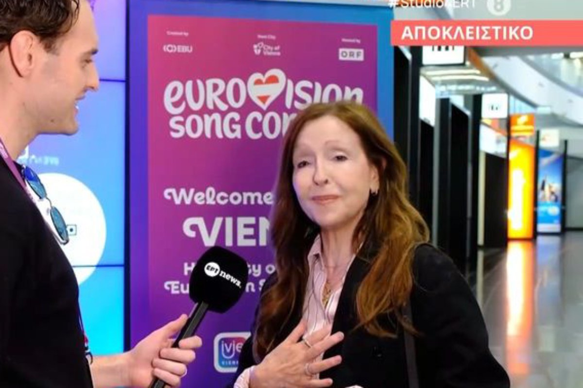 Βίκυ Λέανδρος: «Ο Ακύλας είναι καλός τραγουδιστής κι έχει κάτι το φρέσκο επάνω του!»