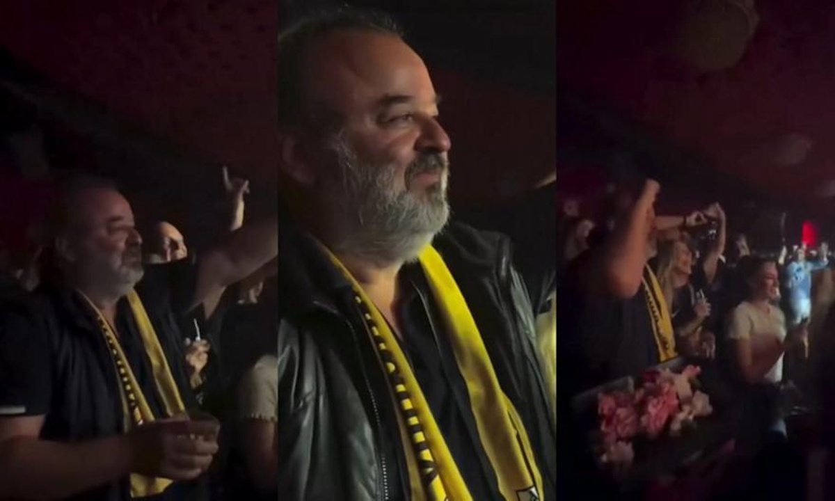 Μάριος Ηλιόπουλος: Αποθεώθηκε ο πρόεδρος της ΑΕΚ τραγουδώντας «Αγάπα με» μετά την κατάκτηση του πρωταθλήματος