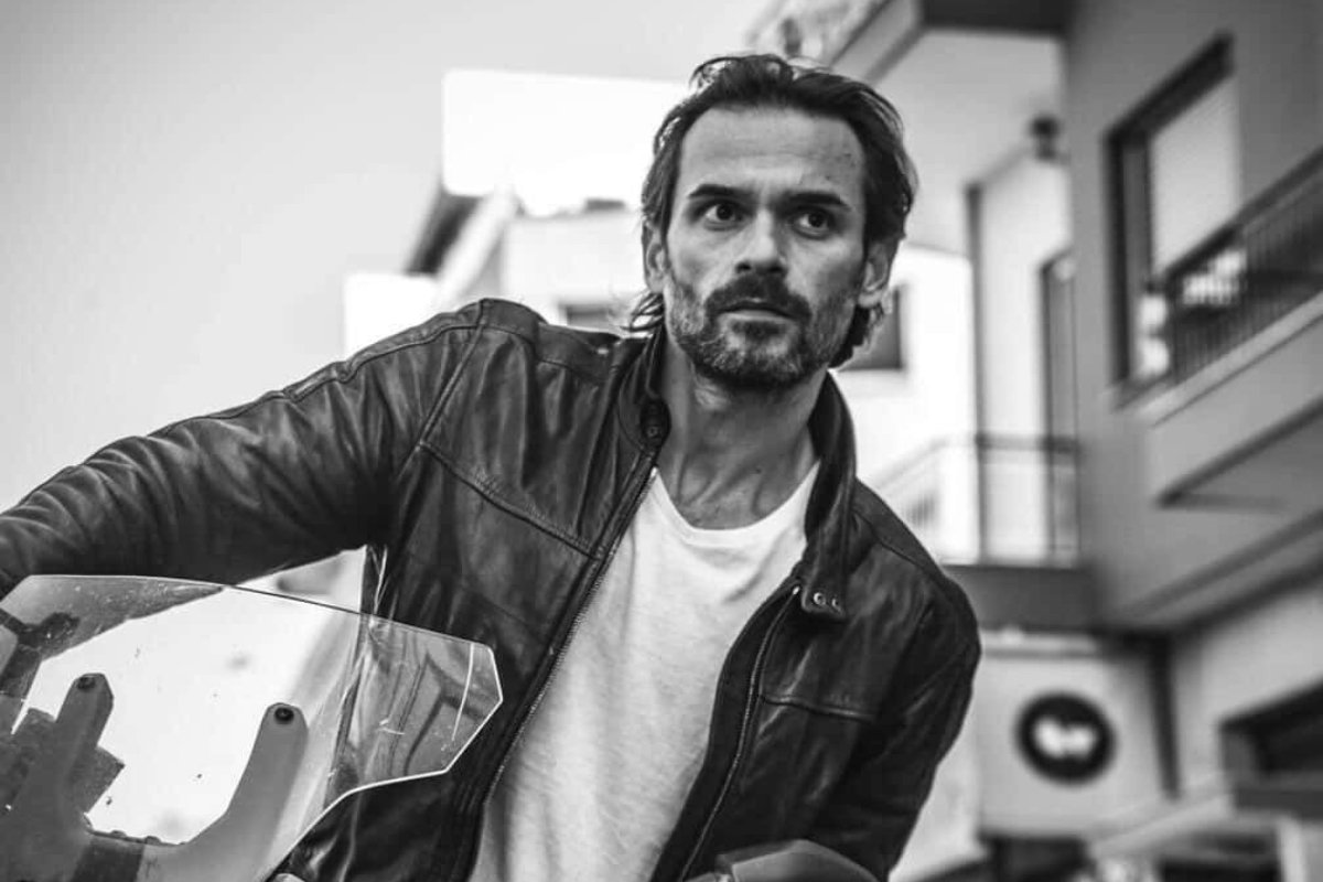 Νίκος Πουρσανίδης: Η νέα σειρά «Τα Τζιμάνια» και η συνεργασία με τον Μάρτιν Σκορτσέζε