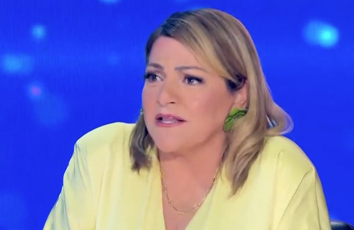 J2US – Σταυροπούλου: «Ο Κωνστανάρας είπε ότι μου τρέχουν τα σάλια για τον Γκότση – Με ποιον θα μου τρέξουν; Με τον Λάμπρο;»