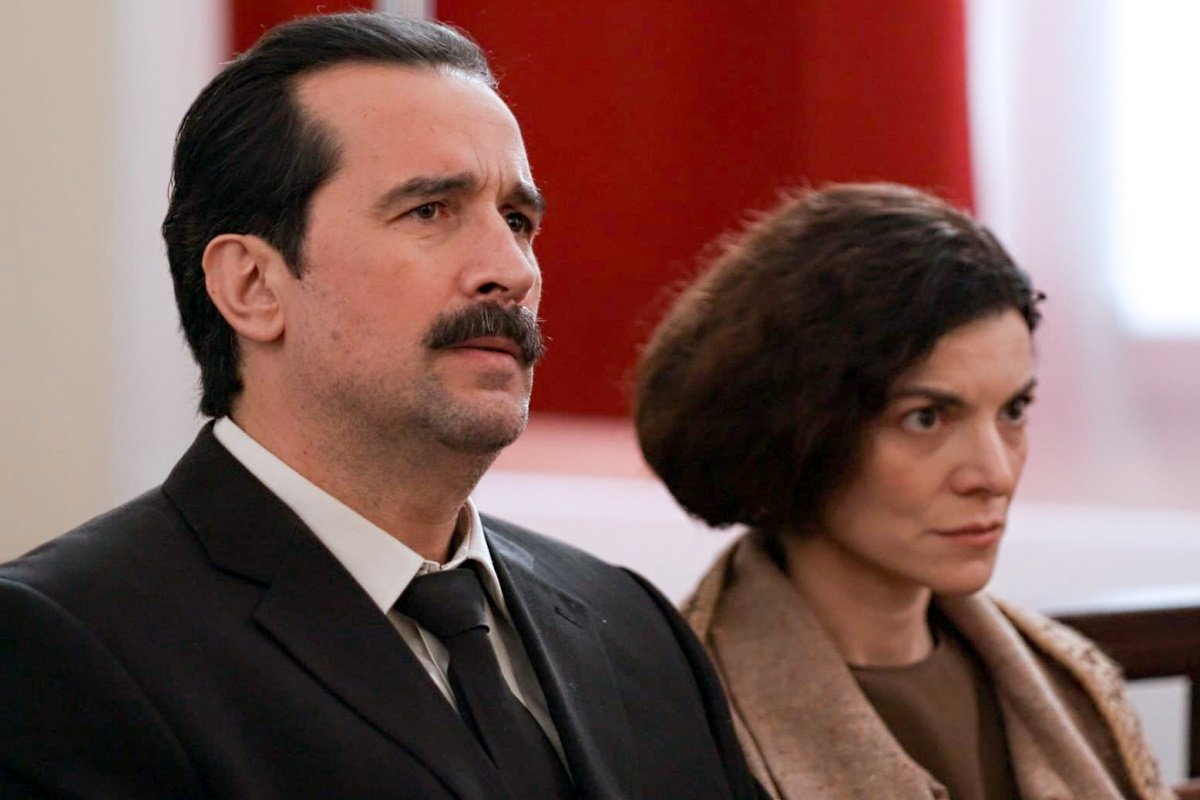 Grand Hotel spoiler: Η Θεώνη κρατά τον Χαραλάμπη κλεισμένο στο σπίτι – Του απαγορεύει να…