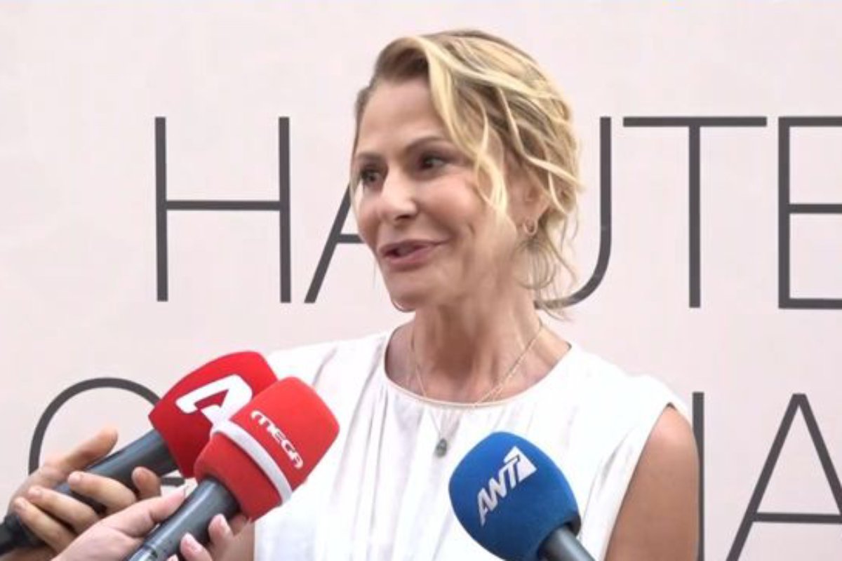 Τζένη Μπαλατσινού: «Είναι δύσκολη η μόδα στην Ελλάδα και ειδικά η υψηλή ραπτική…»