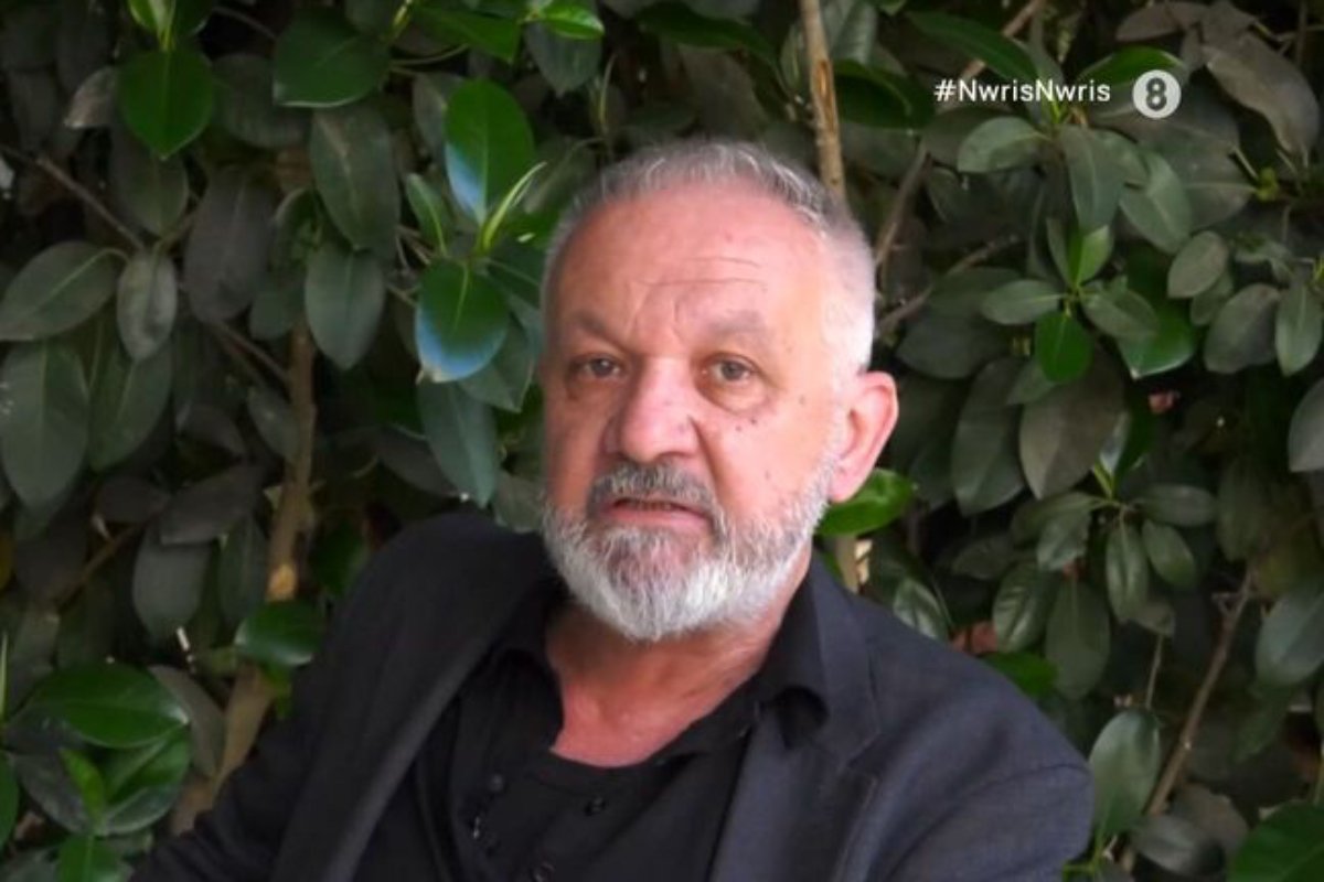 Χρήστος Θηβαίος: «Από τη νέα γενιά με συγκινεί ο Bloody Hawk, ο ΛΕΞ, οι Σκιαδαρέσες…»