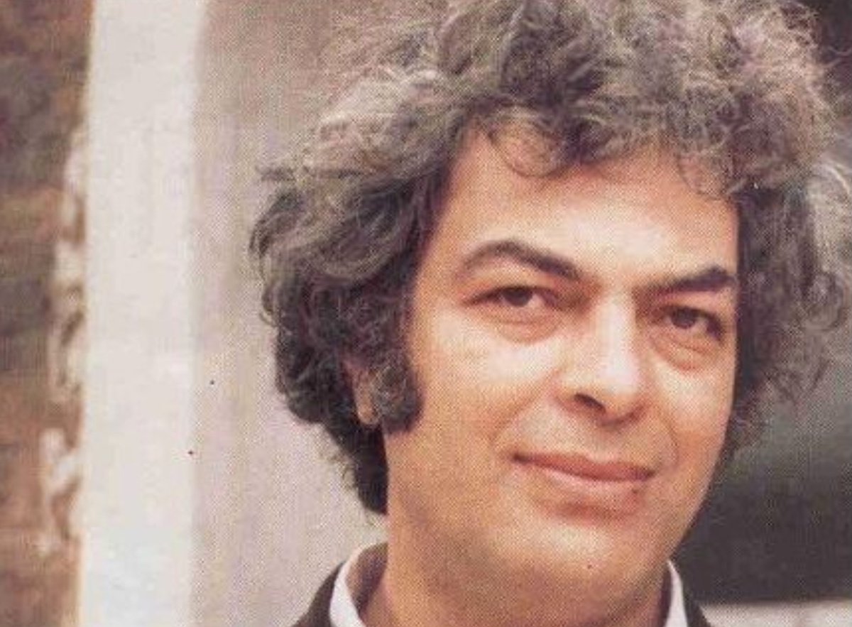 Μάνος Λοΐζος: Η ευρηματική ιδέα του τζουρά που χάρισε το εμβληματικό «Ζεϊμπέκικο της Ευδοκίας» – Πώς ξεπέρασε τη «Φραγκοσυριανή»