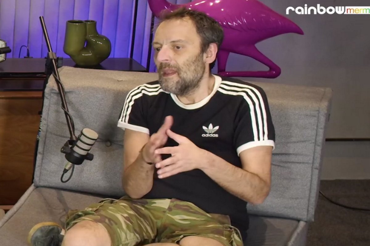 Αύγουστος Κορτώ: «Αφού π@@σταρα είμαι!» – Η εξομολόγηση για την αυτοκτονία της μητέρας του, τις κρίσεις και τη διπολική διαταραχή