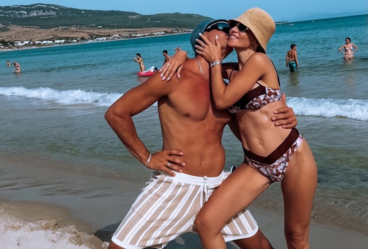 Αθηνά Οικονομάκου: Full in love με τον Μπρούνο Τσερέλα στην Ταρίφα της Ισπανίας – Το άλμπουμ των διακοπών τους