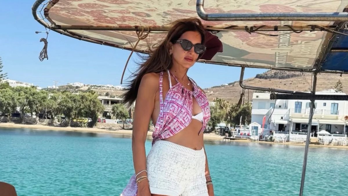 Σταματίνα Τσιμτσιλή: Καλοκαιρινές διακοπές στην Πάρο