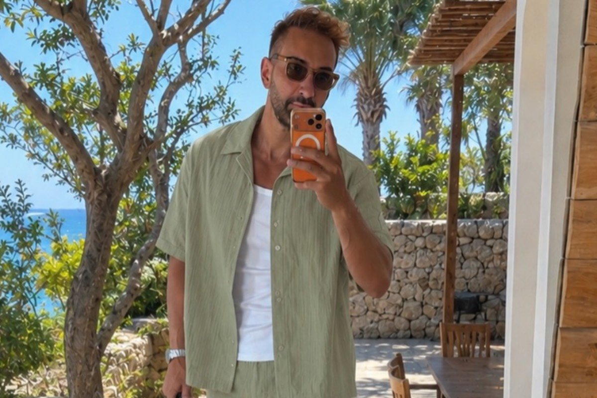 Νίκος Κοκλώνης: Ποζάρει με μαγιό εν μέσω καύσωνα – «Τα υπόλοιπα περιττά»