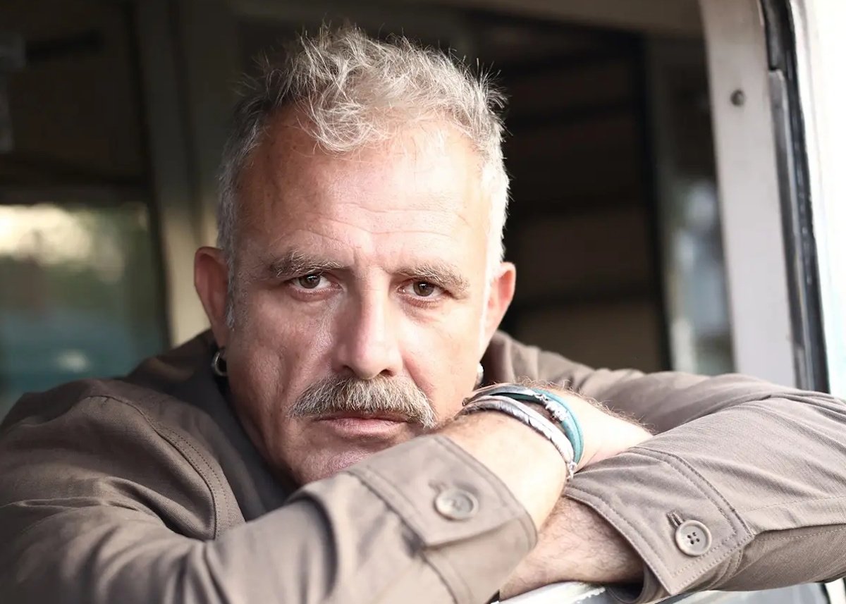 Μπλε ώρες: Το βαρύ παρελθόν που κουβαλά ο Σταύρος Ελευθερίου – Ποιο τραγικό γεγονός τον στιγμάτισε;