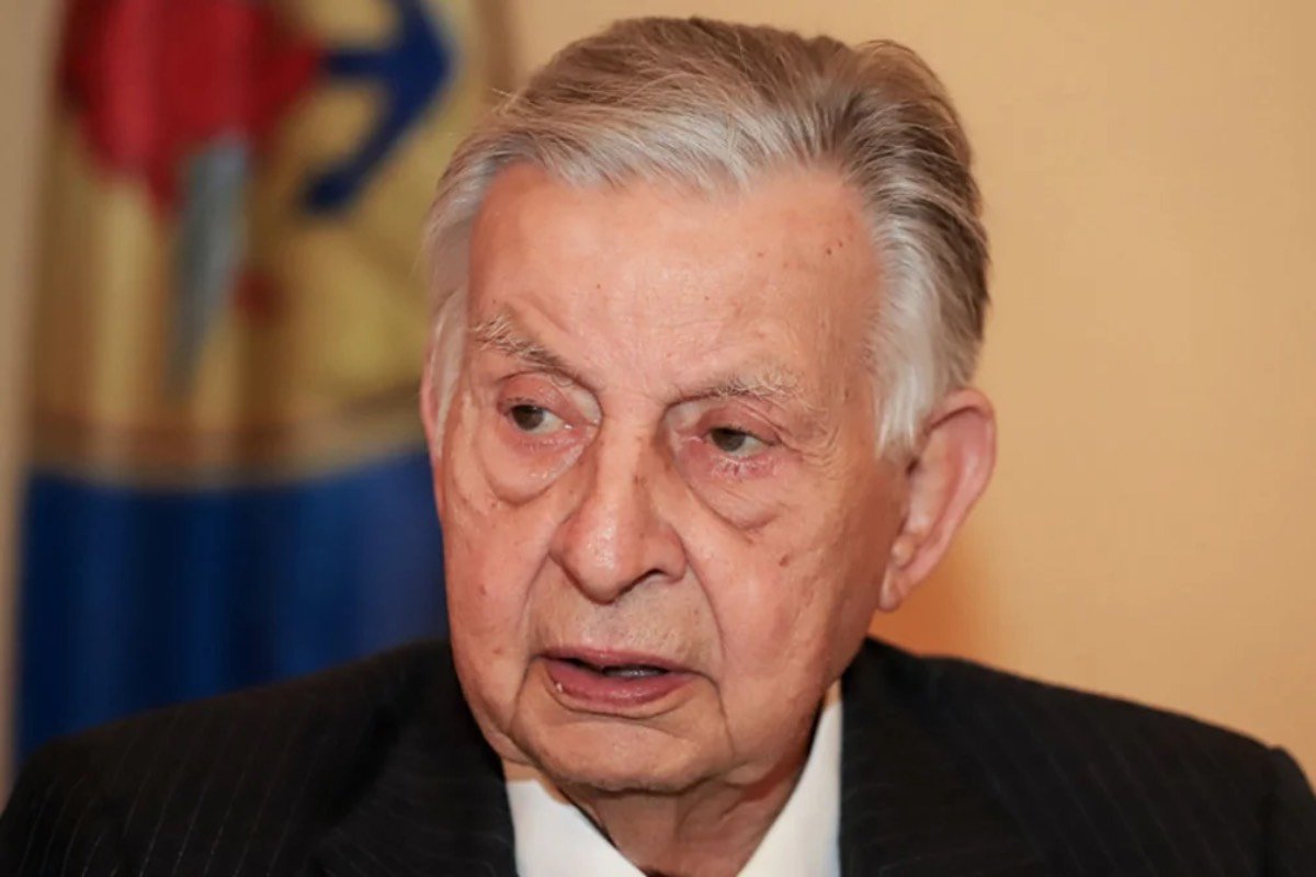 Πέθανε ο Γιάννης Βαρβιτσιώτης σε ηλικία 93 ετών