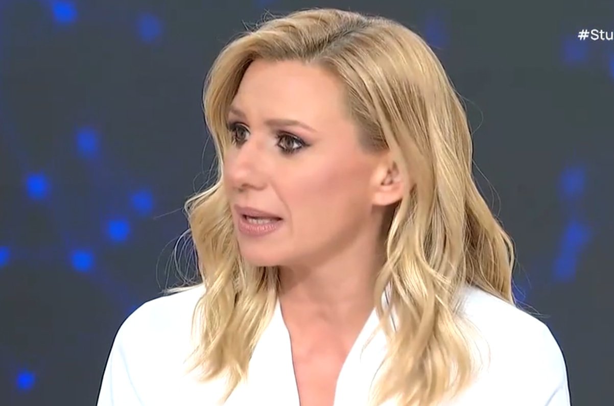 Κατερίνα Καραβάτου: «Είπαν στη μητέρα μου ότι είχα πάθει ατύχημα, έκανε καιρό να το ξεπεράσει»