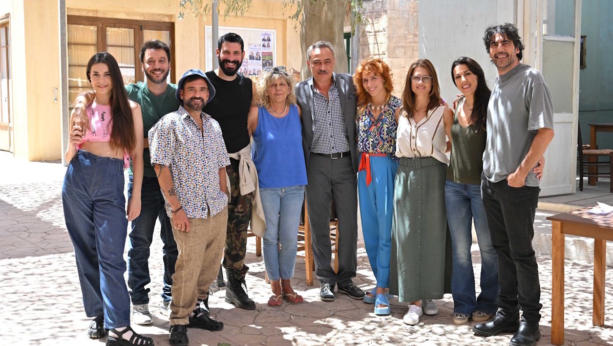 Κουτσουπιές: Στα γυρίσματα της νέας σειράς της ΕΡΤ – Όσα συμβαίνουν πίσω από τις κάμερες