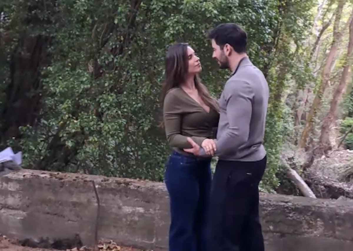 Μπλε Ώρες: Backstage video από την παράνομη συνάντηση Άγγελου – Εύας