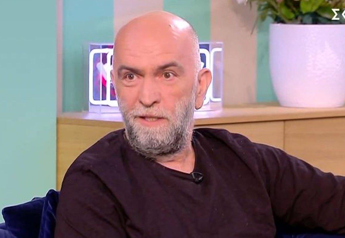 Μπάμπης Στόκας: «Αυτό που ζούσα στο Μενίδι, μου έβαλε ως στόχο να μην ξαναγυρίσω εκεί»