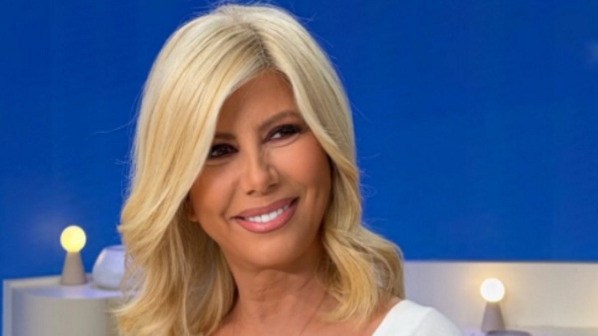 Ζήνα Κουτσελίνη: «Συγχωρώ ακόμη και το ψέμα που δεν έχει όρια» – Η ανάρτηση μετά τη δημόσια συγγνώμη για τη Μαρία Αντωνά