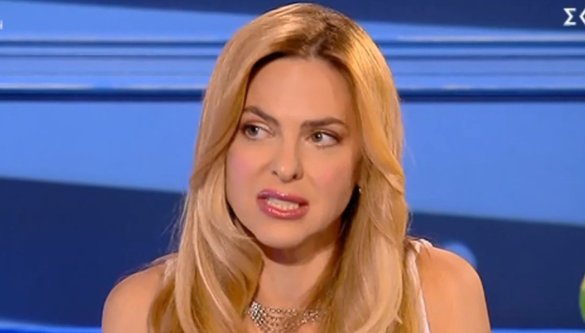 Ρένα Μόρφη: «Ο Φοίβος Δεληβοριάς μου είπε σε οντισιόν ότι δεν είμαι έτοιμη για τραγουδίστρια»