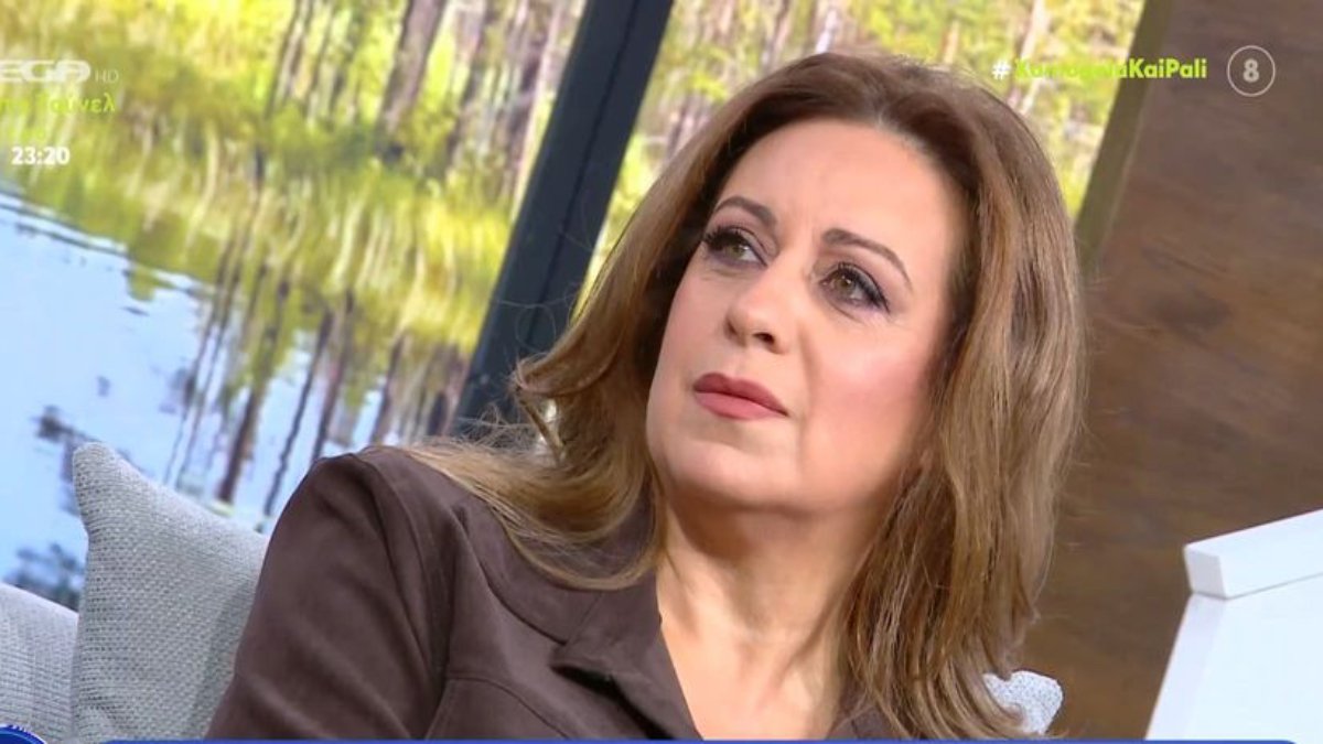 Ευαγγελία Μουμούρη: «Για πολλά χρόνια κρυβόμουν πίσω από το γέλιο – Ξερίζωσα τις δικές μου πληγές…»
