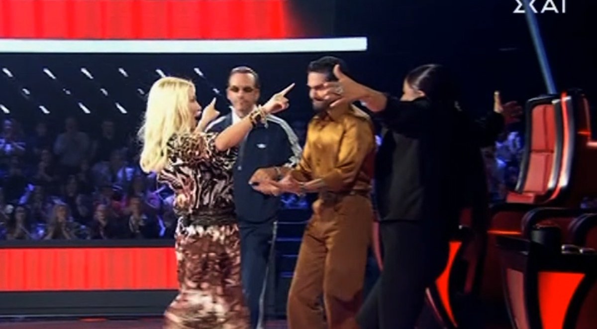 The Voice – Χ: Η πρώτη εμφάνιση της Πάολα, το πεταχτό φιλί στην Παπαρίζου και η συγκίνηση για τον Μαζωνάκη – «Δεν θα είναι πια το ίδιο»