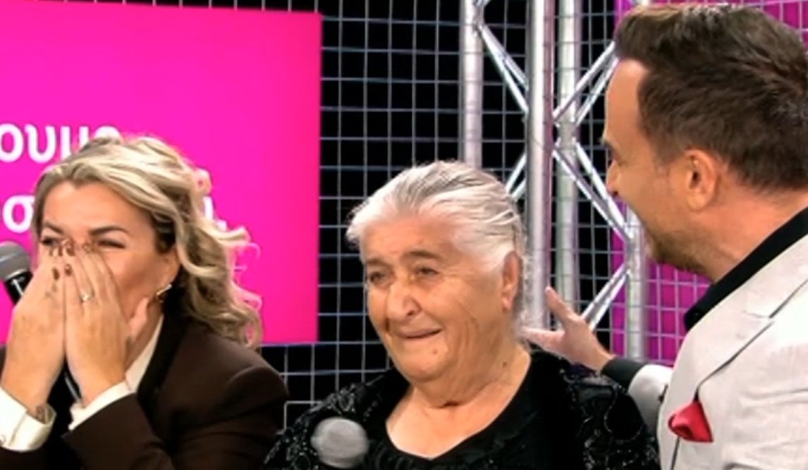 The Voice: Συγκίνηση στο Χ με τη γιαγιά που έβαλε τα κλάματα μετά την πρόκριση του εγγονού της – «Αχ μωρέ η γλυκούλα!»